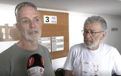 Karni Kadish (L) and Sharly Aiish speak with reporters at the Tel Aviv Magistrate's Court, March 2, 2023. (Ynet. Used in accordance with Clause 27a of the Copyright Law)