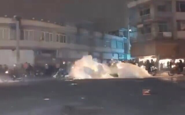 Clashes at an anti-regime protest during an annual fire festival in Iran, March 14, 2023. (Screenshot: Twitter; Used in accordance with Clause 27a of the Copyright Law) Clashes at an anti-regime protest during an annual fire festival in Iran, March 14, 2023. (Screenshot: Twitter; Used in accordance with Clause 27a of the Copyright Law)