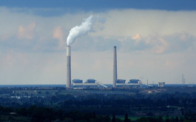 Illustrative: The Ashkelon power plant, January 2009. (Moshe Shai/Flash90)