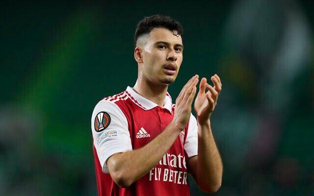 Arsenal's Gabriel Martinelli waves fans at the end of the Europa League round of 16, first leg, soccer match between Sporting CP and Arsenal at the Alvalade stadium in Lisbon, Thursday, March 9, 2023. (AP Photo/Armando Franca) Arsenal's Gabriel Martinelli waves fans at the end of the Europa League round of 16, first leg, soccer match between Sporting CP and Arsenal at the Alvalade stadium in Lisbon, Thursday, March 9, 2023. (AP Photo/Armando Franca)