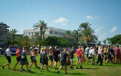 Students at Tel Aviv University.  (Flash90)