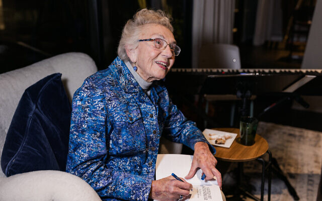 Gal Gadot hosted Holocaust survivor Celina Biniaz at her LA home for a Zikaron Basalon event on Holocaust Remembrance Day, April 18, 2023 (Courtesy Tori, DMWA)
