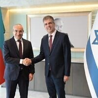 Foreign Minister Eli Cohen meets with Azerbaijani Economy Minister Mikayil Jabbarov in Baku on April 18, 2023. (Shlomi Amsalem/GPO)
