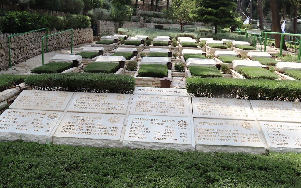 Born in Ziezmariai, Lithuania, Zerubavel Horowitz immigrated to British Mandate Palestine at the age of nine and excelled as a sniper the British army’s Jewish Brigade during World War II. (Shmuel Bar-Am)