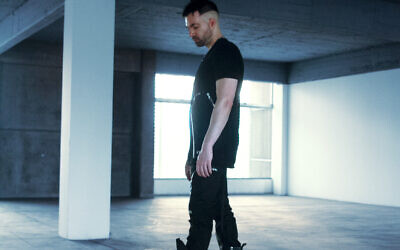 Fashion designer and artist Akiva Alpert. (Courtesy)