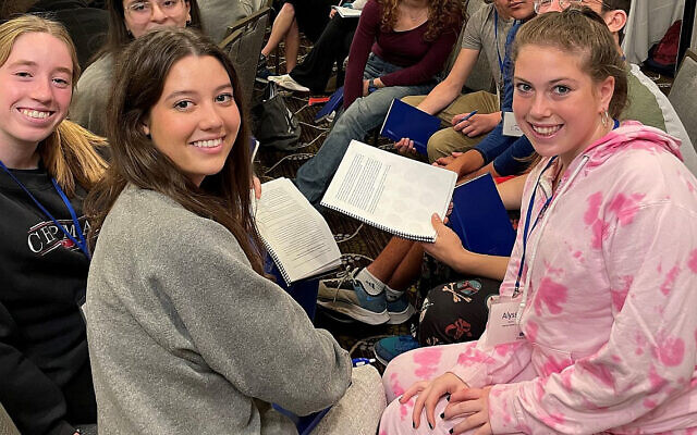 Hartman Teen Fellows (Image: Shalom Hartman Institute) Hartman Teen Fellows (Image: Shalom Hartman Institute)