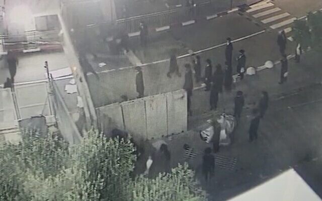 Protesters riot outside Ramle Prison, May 4, 2023. (Israel Prison Service)