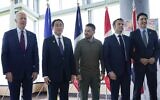 US President Joe Biden, Japan's Prime Minister Fumio Kishida, Ukraine's President Volodymyr Zelensky, France's President Emmanuel Macron, Canada's Prime Minister Justin Trudeau pose for a family photo ahead of a working session on Ukraine during the G7 Leaders' Summit in Hiroshima on May 21, 2023. (Susan Walsh / POOL / AFP)