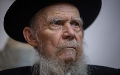 Rabbi Gershon Edelstein, head of the Ponevez Yeshiva seen at his home after lightning the Hanukkah candles on the fourth night of Hanukkah, in Bnei Brak, December 5, 2018. (Aharon Krohn/Flash90)