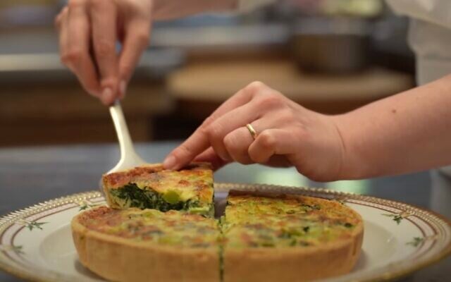 A screenshot from a video released by the British Royal Family shows the "Coronation Quiche" for the coronation of King Charles III. (Screenshot/ YouTube, used in accordance with Clause 27a of the Copyright Law) A screenshot from a video released by the British Royal Family shows the "Coronation Quiche" for the coronation of King Charles III. (Screenshot/ YouTube, used in accordance with Clause 27a of the Copyright Law)