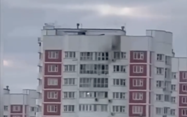 Screen grab from an unverified video circulating on social media said to show damage to a Moscow building after a drone attack, May 30, 2023 (Used in accordance with Clause 27a of the Copyright Law) Screen grab from an unverified video circulating on social media said to show damage to a Moscow building after a drone attack, May 30, 2023 (Used in accordance with Clause 27a of the Copyright Law)