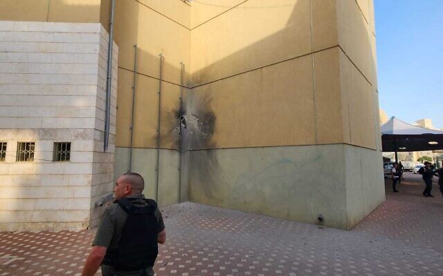 The site of a rocket impact on a public building in Sderot on  on May 11, 2023 (Sderot municipality)