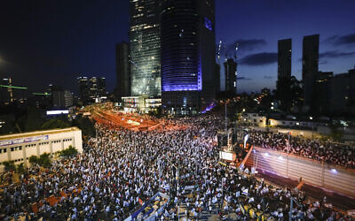 Israelis protest against plans by Prime Minister Benjamin Netanyahu's government to overhaul the judicial system, in Tel Aviv, June 3, 2023. (AP Photo/Ariel Schalit)