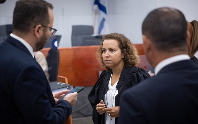 Prosecutor Judith Tirosh arrives for a court hearing in the trial against Benjamin Netanyahu, at the District Court in Jerusalem on November 29, 2022. (Yonatan Sindel/Flash90) Prosecutor Judith Tirosh arrives for a court hearing in the trial against Benjamin Netanyahu, at the District Court in Jerusalem on November 29, 2022. (Yonatan Sindel/Flash90)