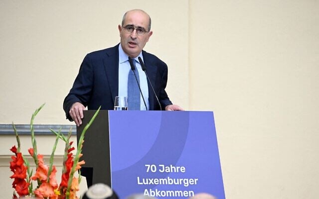 Gideon Taylor addresses guests during a ceremony marking the 70th anniversary of the signing of the Luxembourg Agreement on reparations between the Federal Republic of Germany and Israel, in Berlin, Sept. 15, 2022. (Tobias Schwarz/AFP via Getty Images) Gideon Taylor addresses guests during a ceremony marking the 70th anniversary of the signing of the Luxembourg Agreement on reparations between the Federal Republic of Germany and Israel, in Berlin, Sept. 15, 2022. (Tobias Schwarz/AFP via Getty Images)
