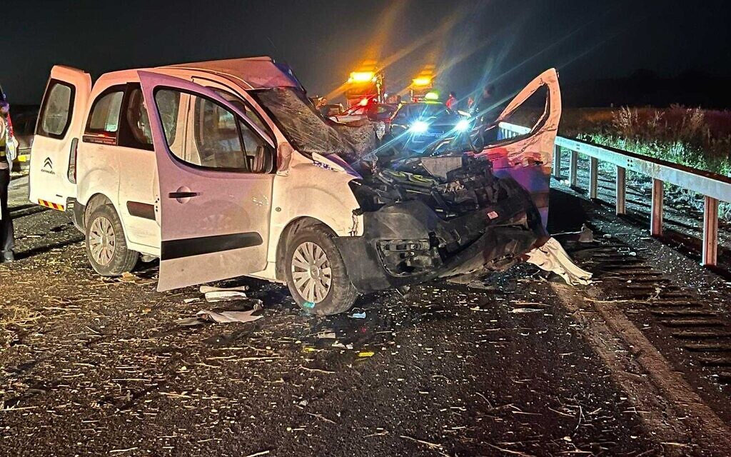 A car involved in a deadly crash on June 5, 2023. (Fire Service Southern District)
