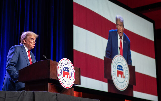 Former US president and 2024 Republican presidential hopeful Donald Trump speaks at the Republican Party of Iowa's 2023 Lincoln Dinner at the Iowa Events Center in Des Moines, Iowa, on July 28, 2023. (Sergio FLORES / AFP) Former US president and 2024 Republican presidential hopeful Donald Trump speaks at the Republican Party of Iowa's 2023 Lincoln Dinner at the Iowa Events Center in Des Moines, Iowa, on July 28, 2023. (Sergio FLORES / AFP)