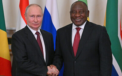 Russian President Vladimir Putin, left, and South African President Cyril Ramaphosa in St. Petersburg, Russia, June 17, 2023. (Ramil Sitdikov/Photo host Agency RIA Novosti via AP)