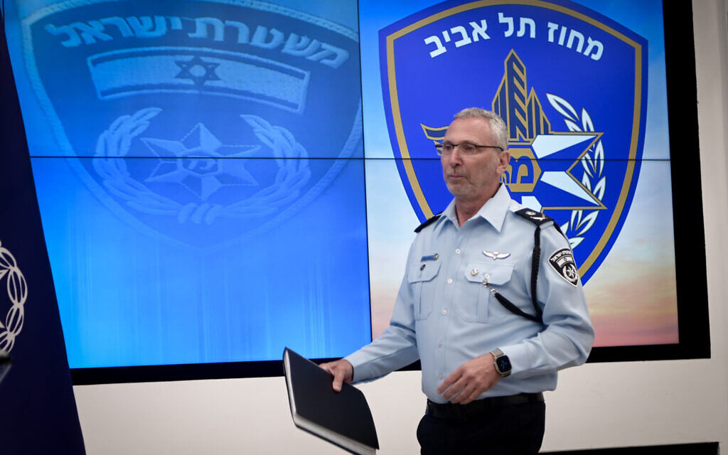 Tel Aviv District Commander of the Police Amichai Eshed holds a press conference in Tel Aviv, announcing his resgination, on July 5, 2023. (Avshalom Sassoni/Flash90)