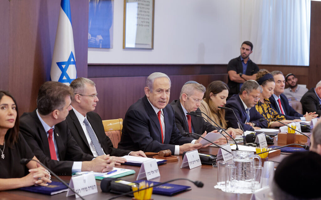 Prime Minister Benjamin Netanyahu leads a cabinet meeting, at the Prime Minister's Office in Jerusalem on July 9, 2023. (Marc Israel Sellem/POOL)