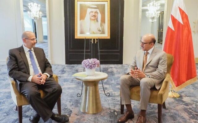 US Special Adviser for Regional Integration Dan Shapiro (L) meets with Bahrain Foreign Minister Abdullatif bin Rashid Al Zayani in Washington, on July 21, 2023. (US State Department) US Special Adviser for Regional Integration Dan Shapiro (L) meets with Bahrain Foreign Minister Abdullatif bin Rashid Al Zayani in Washington, on July 21, 2023. (US State Department)