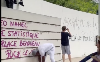 A memorial to those deported from France during the Holocaust and World War II is defaced during riots following the police shooting of a teen, June 29, 2023. (Screen grab via Twitter used in accordance with Clause 27a of the Copyright Law)
