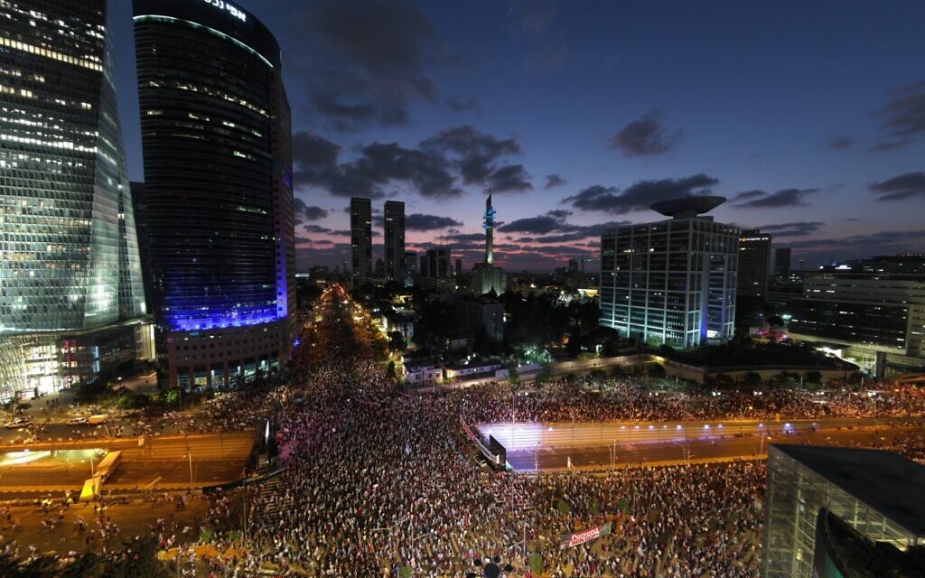 An anti-overhaul protest in Tel Aviv on July 29, 2023. (Yair Palti) An anti-overhaul protest in Tel Aviv on July 29, 2023. (Yair Palti)
