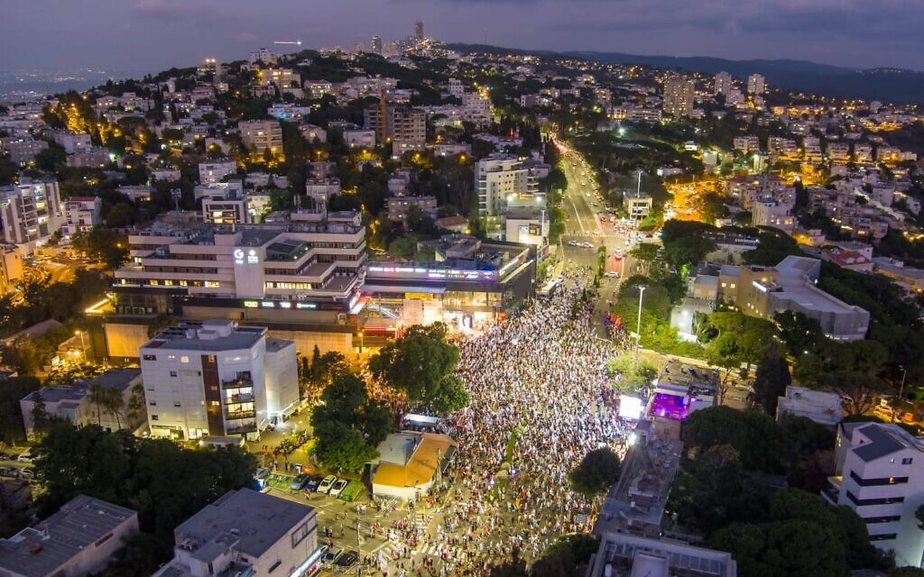 An anti-overhaul protest in Haifa on July 29, 2023. (Dror Gilboa) An anti-overhaul protest in Haifa on July 29, 2023. (Dror Gilboa)