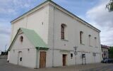 The site of a former synagogue in Chmielnik, Poland. (Wojciech Domagała/Wikimedia Commons)