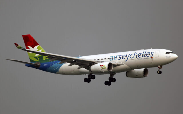 File: An Air Seychelles flight in Hong Kong in 2014 (CC-BY SA byeangel/Wikipedia)
