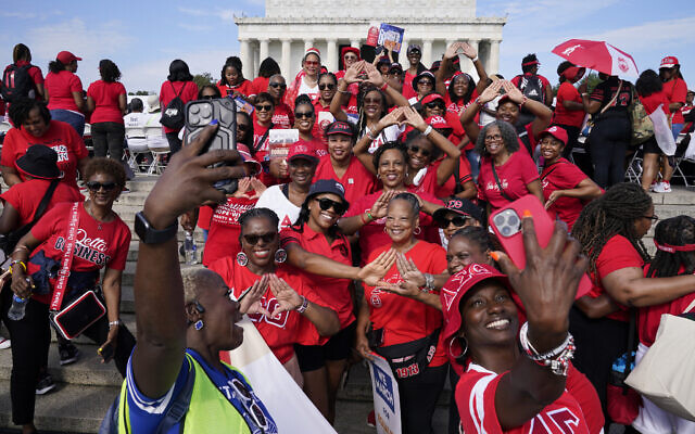 Members of Delta Sigma Theta Sorority Inc. pose for a photo in front of the Lincoln Memorial, Saturday, August 26, 2023, in Washington, as they gather to commemorate the 60th anniversary of the March on Washington for Jobs and Freedom. (AP Photo/Jacquelyn Martin) Members of Delta Sigma Theta Sorority Inc. pose for a photo in front of the Lincoln Memorial, Saturday, August 26, 2023, in Washington, as they gather to commemorate the 60th anniversary of the March on Washington for Jobs and Freedom. (AP Photo/Jacquelyn Martin)