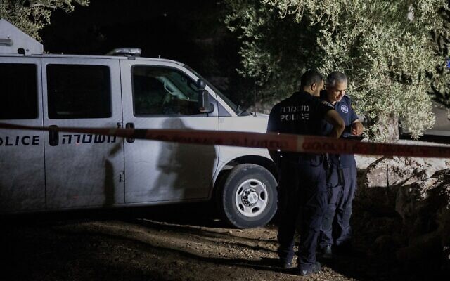 Illustrative: Police at a crime scene in Abu Snan in northern Israel, August 22, 2023. (Shir Torem/Flash90) Illustrative: Police at a crime scene in Abu Snan in northern Israel, August 22, 2023. (Shir Torem/Flash90)