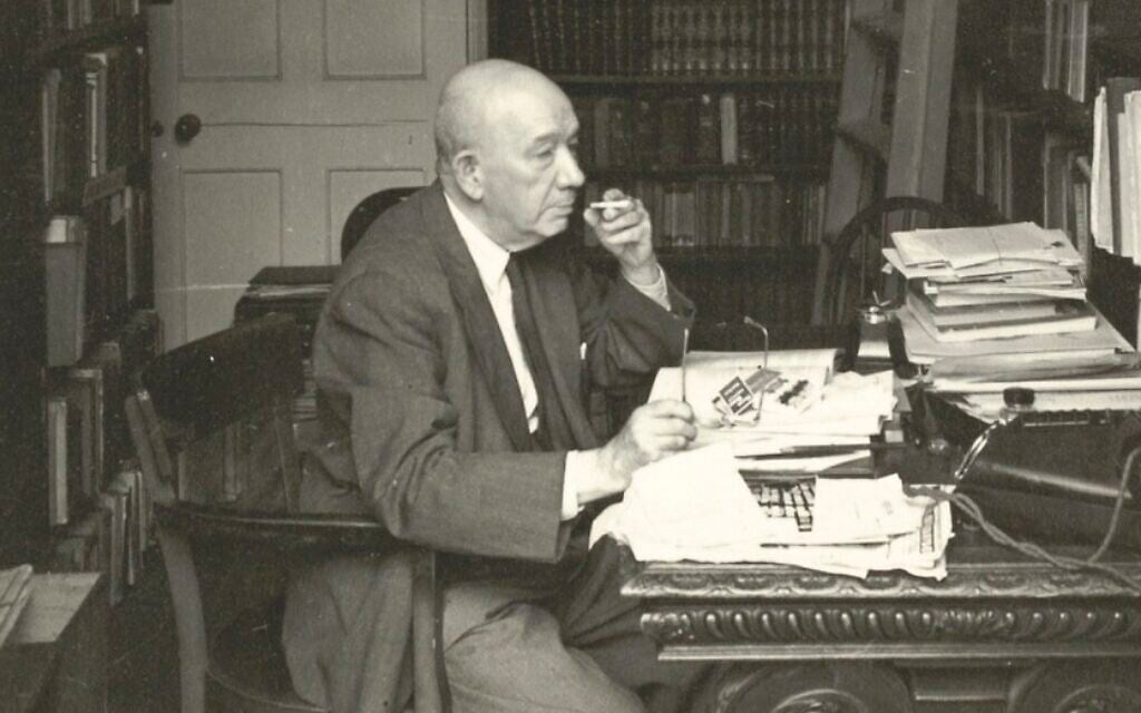 An udated photo of Alfred Wiener in his study. (Wiener Holocaust Library)
