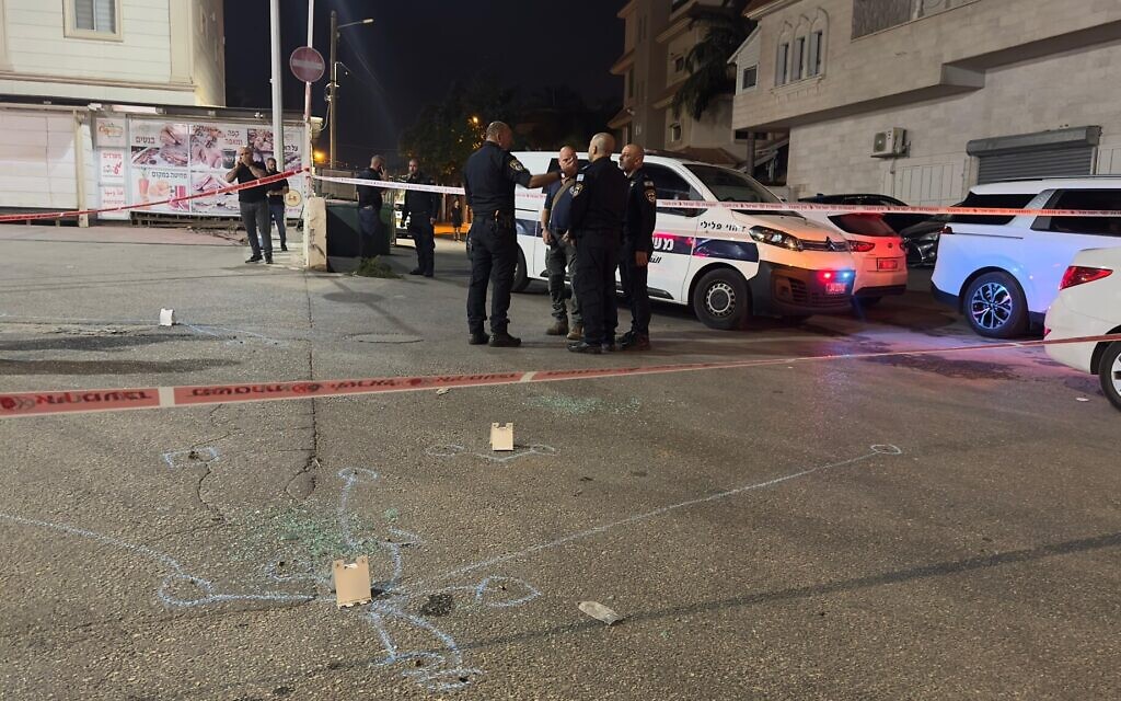 Man shot dead in central town of Tira as Arab community crime wave continues unabated