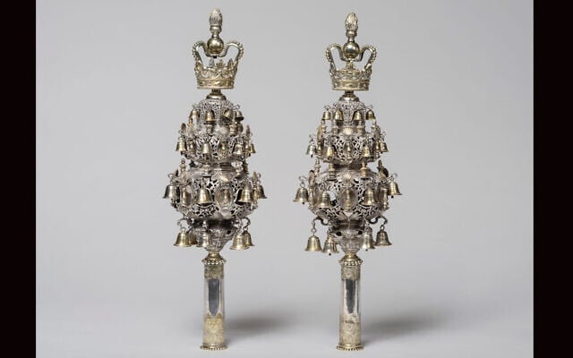 A pair of Torah finials crafted by silversmith Abraham de Oliveyra in the 18th century. (Courtesy Jewish Museum and Museum of Fine Arts) A pair of Torah finials crafted by silversmith Abraham de Oliveyra in the 18th century. (Courtesy Jewish Museum and Museum of Fine Arts)