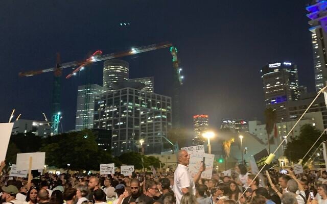 Protesters against the police response to violent crime in Arab communities demonstrate in Tel Aviv, August 6, 2023. (Charlie Summer/Times of Israel)