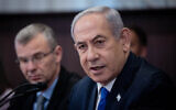 Prime Minister Benjamin Netanyahu (R) and Justice Minister Yariv Levin (L) at a cabinet meeting at the Prime Minister's Office in Jerusalem on September 10, 2023 (Chaim Goldberg/Flash90)