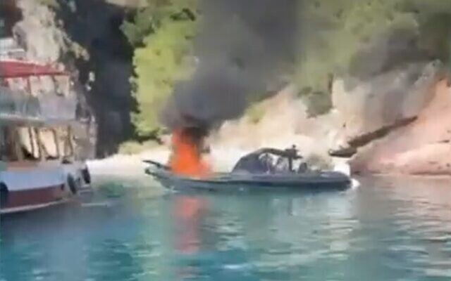 Fire rages onboard a boat in Turkey's Dalyan River, September 13, 2023. (Screenshot: Ynet; used in accordance with Clause 27a of the Copyright Law) Fire rages onboard a boat in Turkey's Dalyan River, September 13, 2023. (Screenshot: Ynet; used in accordance with Clause 27a of the Copyright Law)