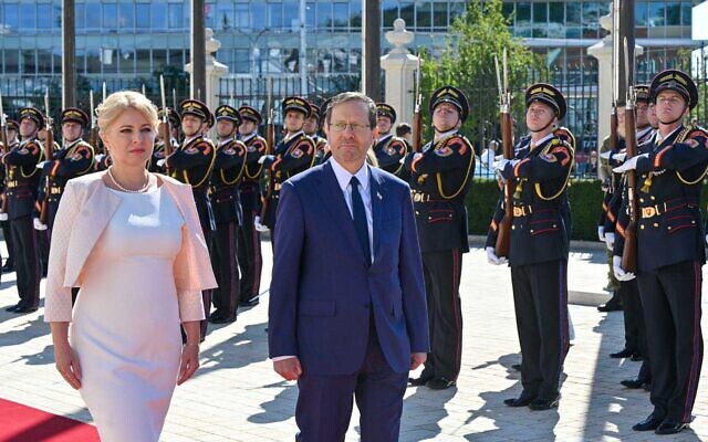 President Isaac Herzog is received at the presidential palace in Bratislava, Slovakia, alongside President Zuzana Caputova, September 4. 2023 (Courtesy) President Isaac Herzog is received at the presidential palace in Bratislava, Slovakia, alongside President Zuzana Caputova, September 4. 2023 (Courtesy)
