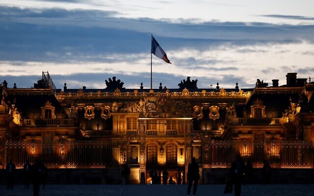 A photo shows the Palace of Versailles, west of Paris, on September 20, 2023, on the first day of a British royal state visit to France. (Photo by Ludovic MARIN / AFP) A photo shows the Palace of Versailles, west of Paris, on September 20, 2023, on the first day of a British royal state visit to France. (Photo by Ludovic MARIN / AFP)