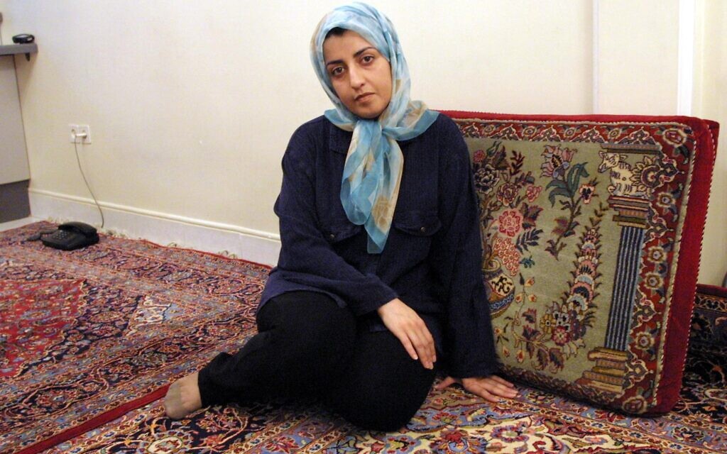 Iranian women's rights campaigner Narges Mohammadi is seen at her home in Tehran on September 4 2001. (Behrouz MEHRI / AFP) Iranian women's rights campaigner Narges Mohammadi is seen at her home in Tehran on September 4 2001. (Behrouz MEHRI / AFP)
