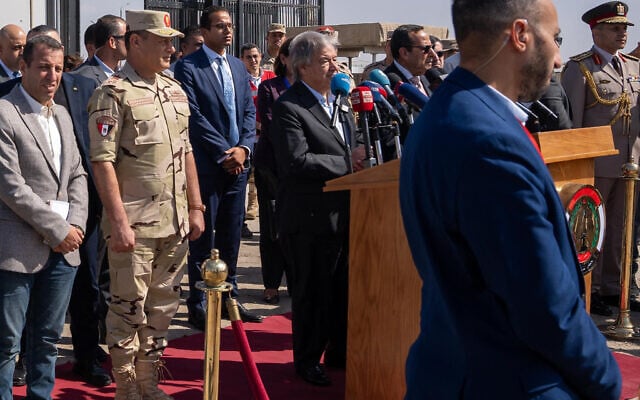 UN Secretary-General Antonio Guterres (C) gives a press conference on the Egyptian side of the Rafah crossing on the border with the Gaza Stirp on October 20, 2023. (Photo by Ali Moustafa / AFP)