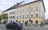 An exterior view of Adolf Hitler's birth house, front, in Braunau am Inn, Austria, on September 27, 2012. (AP Photo / Kerstin Joensson, File)
