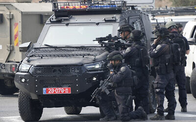 Israeli police deploy near Ashkelon, Israel, on October 8, 2023. (AP/Ohad Zwigenberg)