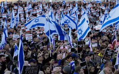 Large crowds of pro-Israel demonstrators gather in Trafalgar Square, London, October 22, 2023, demanding the release of all hostages abducted from Israel to Gaza by Hamas terrorists. (AP Photo/Frank Augstein)