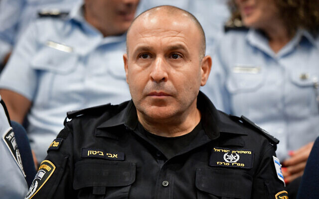 Central District Police Commander Avi Bitton at a ceremony in Tel Aviv, July 19, 2023. (Avshalom Sassoni/Flash90) Central District Police Commander Avi Bitton at a ceremony in Tel Aviv, July 19, 2023. (Avshalom Sassoni/Flash90)