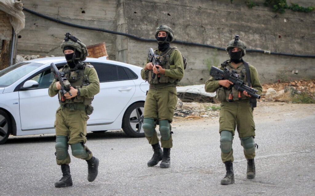 Israeli soldiers in the West Bank on October 5, 2023 (Nasser Ishtayeh/Flash90) Israeli soldiers in the West Bank on October 5, 2023 (Nasser Ishtayeh/Flash90)