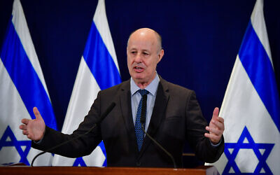 File: National Security Adviser Tzachi Hanegbi gives a statement to the media at the Kirya military headquarters in Tel Aviv on October 14, 2023. (Avshalom Sassoni/Flash90)