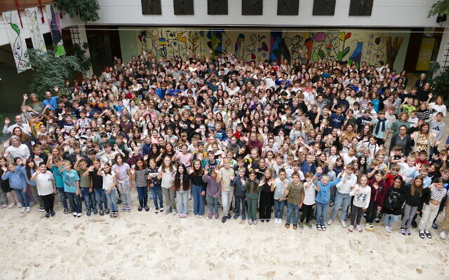 Students at the Herta Reich grammar school in Austria send a musical message of peace with the Hebrew song 'Hevenu Shalom Alechem.' (Courtesy) Students at the Herta Reich grammar school in Austria send a musical message of peace with the Hebrew song 'Hevenu Shalom Alechem.' (Courtesy)