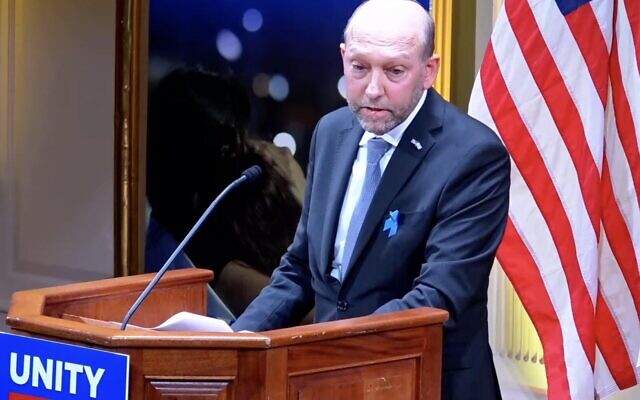 Israel's deputy ambassador to the US Eliav Benjamin addresses an Israel solitary event in Washington on October 17, 2023. (Screen capture/YouTube)
